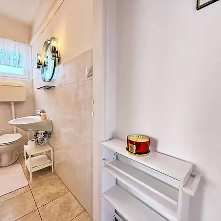 Dragica By Interhome Appartamento